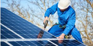 Installation Maintenance Panneaux Solaires Photovoltaïques à Courseulles-sur-Mer